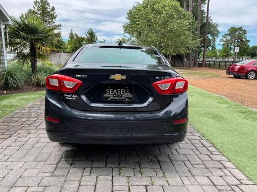 Blue Ray Metallic 2016 Chevrolet Cruze LT Auto