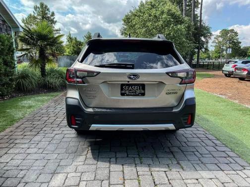 Tungsten Metallic 2020 Subaru Outback Limited