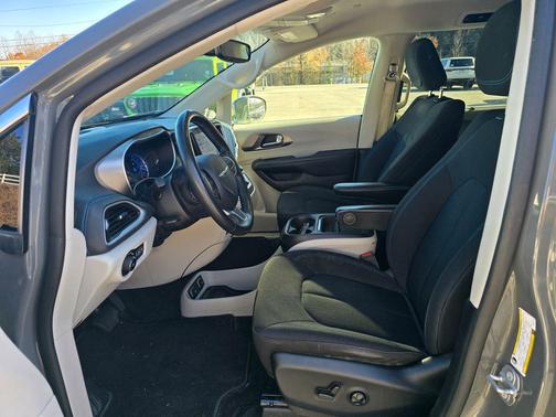 2021 Chrysler Pacifica Hybrid Touring L