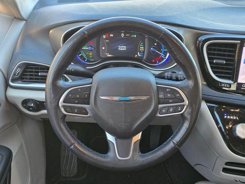 2021 Chrysler Pacifica Hybrid Touring L
