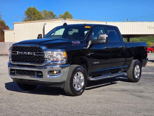 2024 RAM 2500 Big Horn Crew Cab 4x4 6'4' Box