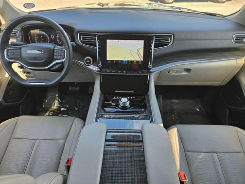 2022 Jeep Wagoneer Series II 4x4