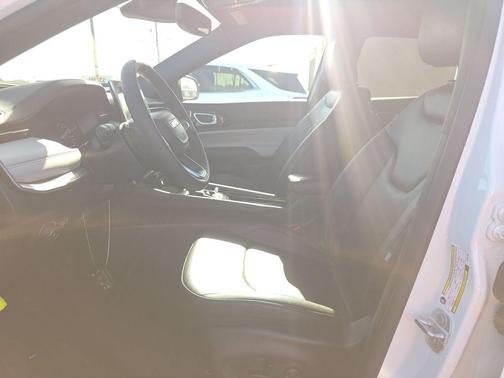 Bright White Clearcoat 2025 Jeep Compass Limited