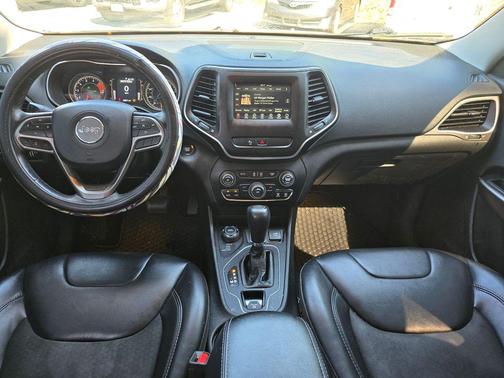 Bright White Clearcoat 2019 Jeep Cherokee Latitude Plus