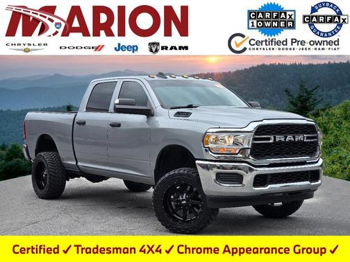 2022 RAM 2500 Tradesman Crew Cab 4x4 6'4' Box