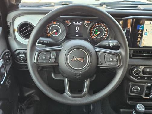 2025 Jeep Gladiator Nighthawk