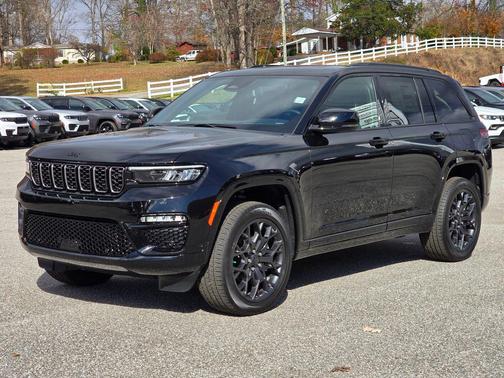2025 Jeep Grand Cherokee Summit
