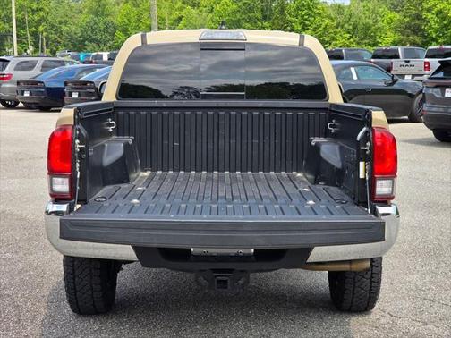 2020 Toyota Tacoma SR5