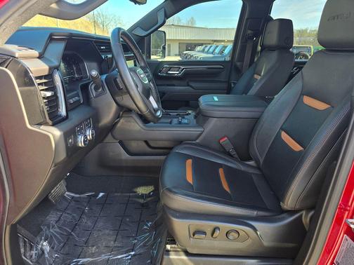 2024 GMC Sierra 2500 AT4