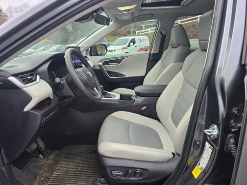 2025 Toyota RAV4 Limited