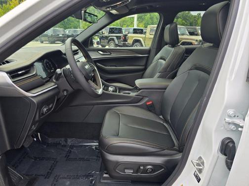 Bright White Clearcoat 2026 Jeep Grand Cherokee L 85th Anniversary Edition 4x4