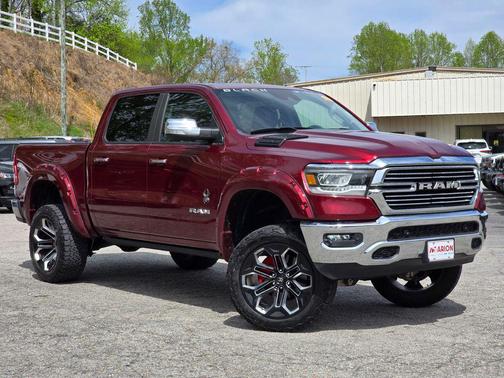 Delmonico Red Pearlcoat 2022 RAM 1500 Laramie
