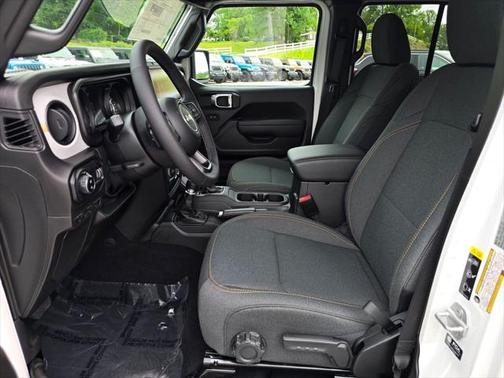 2025 Jeep Gladiator Sport S