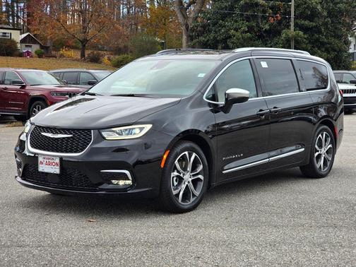 2026 Chrysler Pacifica L