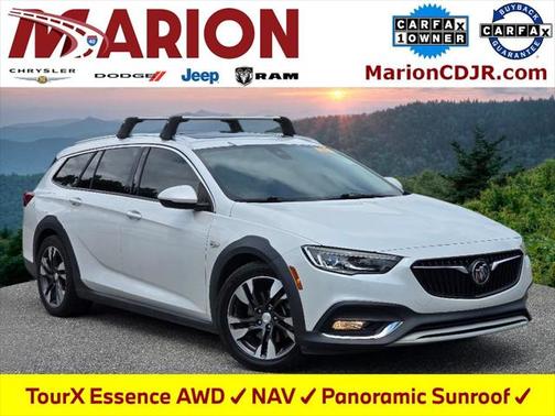 2019 Buick Regal TourX AWD Essence