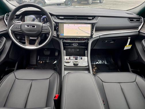 Sting-Gray Clearcoat 2027 Jeep Grand Cherokee Limited