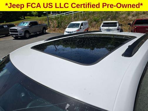 Bright White Clearcoat 2025 Jeep Grand Cherokee Limited