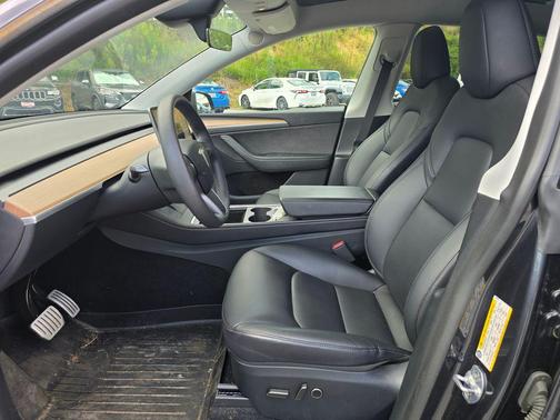 2025 Tesla Model Y Performance Dual Motor All-Wheel Drive