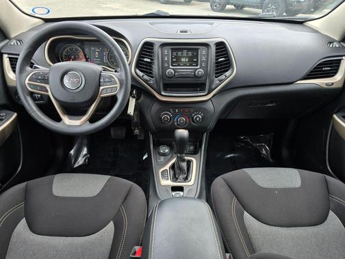 Light Brownstone Pearlcoat 2017 Jeep Cherokee Sport