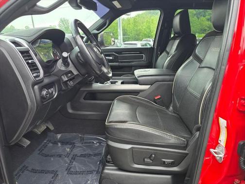 2022 RAM 3500 Laramie Crew Cab 4x4 6'4' Box