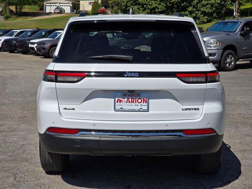 Bright White Clearcoat 2023 Jeep Grand Cherokee Limited