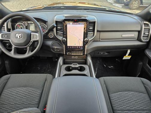 2026 RAM 2500 Big Horn Crew Cab 4x4 6'4' Box