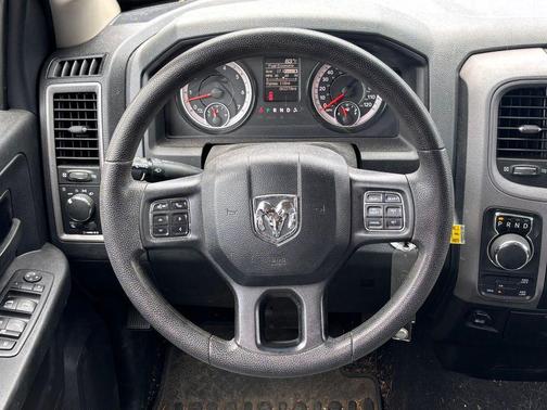 Granite Crystal Metallic Clearcoat 2017 RAM 1500 Tradesman