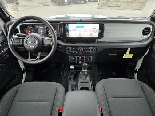 2025 Jeep Gladiator Nighthawk