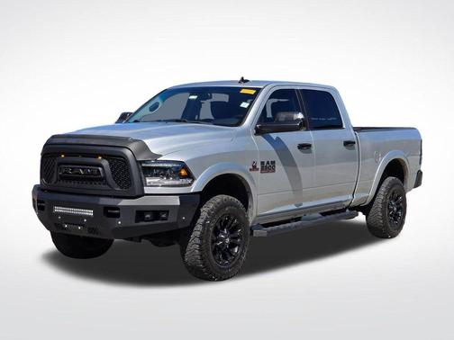 Bright Silver Metallic Clearcoat 2017 RAM 2500 Laramie Crew Cab 4x4 6'4' Box