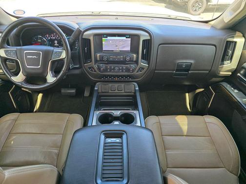 White Frost Tricoat 2018 GMC Sierra 1500 Denali