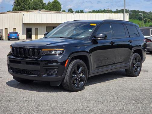 2022 Jeep Grand Cherokee L Altitude