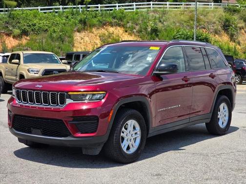 2024 Jeep Grand Cherokee Laredo