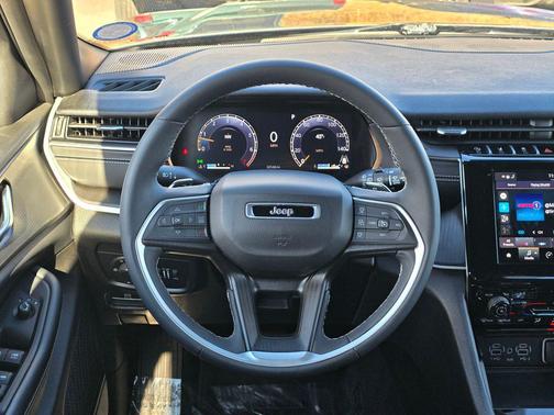 2024 Jeep Grand Cherokee L Altitude