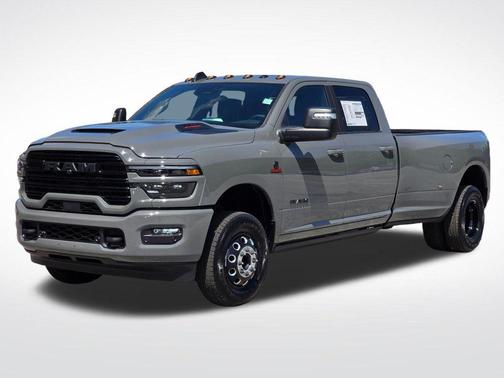 Ceramic Gray Clearcoat 2026 RAM 3500 Laramie Crew Cab 4x4 8' Box