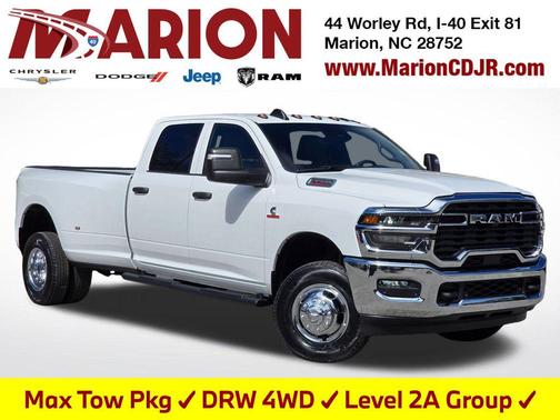 Bright White Clearcoat 2026 RAM 3500 Tradesman Crew Cab 4x4 8' Box