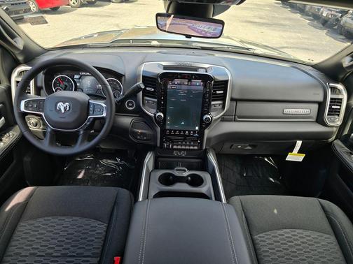 2026 RAM 3500 Big Horn Crew Cab 4x4 8' Box