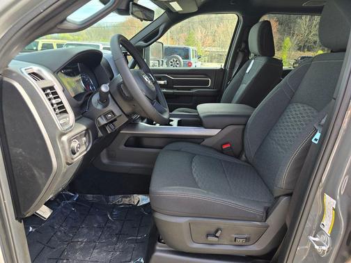 2026 RAM 3500 Big Horn Crew Cab 4x4 8' Box