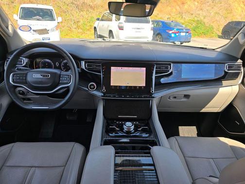 Velvet Red Pearlcoat 2022 Jeep Wagoneer Series III 4x4