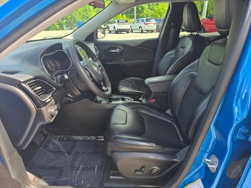 2020 Jeep Cherokee Altitude