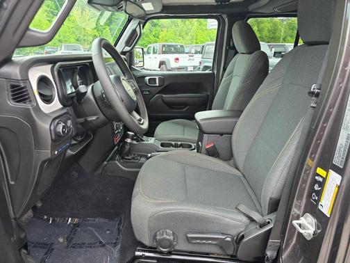 Granite Crystal Metallic Clearcoat 2025 Jeep Wrangler 4xe Willys