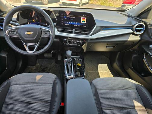 Cypress Gray 2025 Chevrolet Trax LT