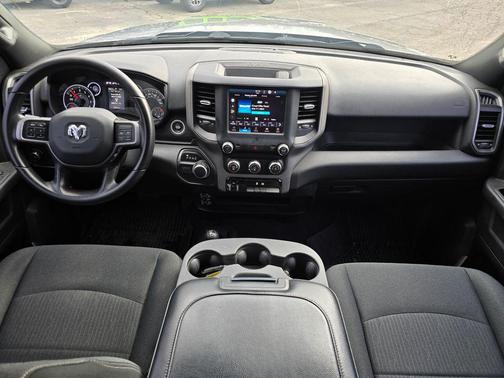 2022 RAM 2500 Tradesman Crew Cab 4x4 6'4' Box