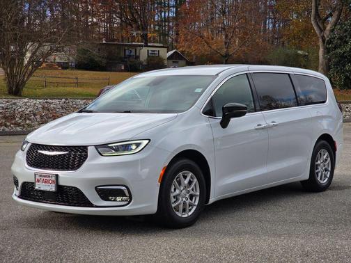 2026 Chrysler Pacifica L