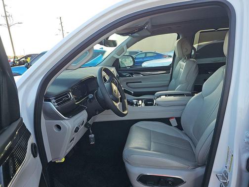 Bright White Clearcoat 2024 Jeep Wagoneer Series I 4x4