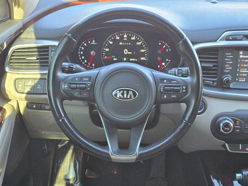 2018 Kia Sorento EX