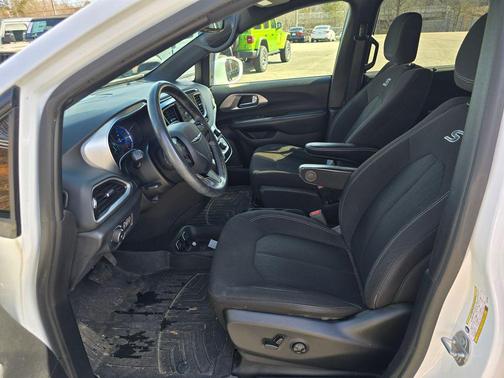 2020 Chrysler Pacifica Hybrid Touring L