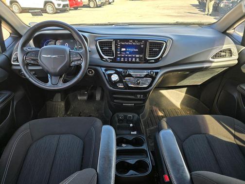 2020 Chrysler Pacifica Hybrid Touring L