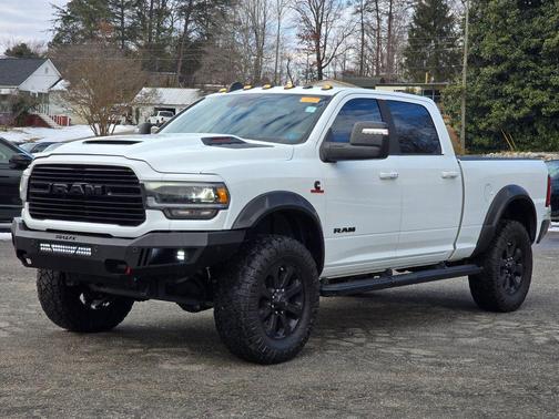 2024 RAM 2500 Laramie Crew Cab 4x4 6'4' Box