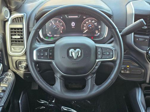 2024 RAM 2500 Laramie Crew Cab 4x4 6'4' Box