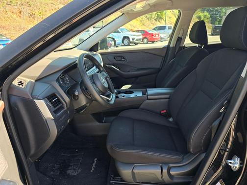 Super Black 2023 Nissan Rogue S